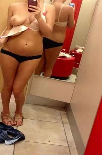 Julie Ytre Enebakk
